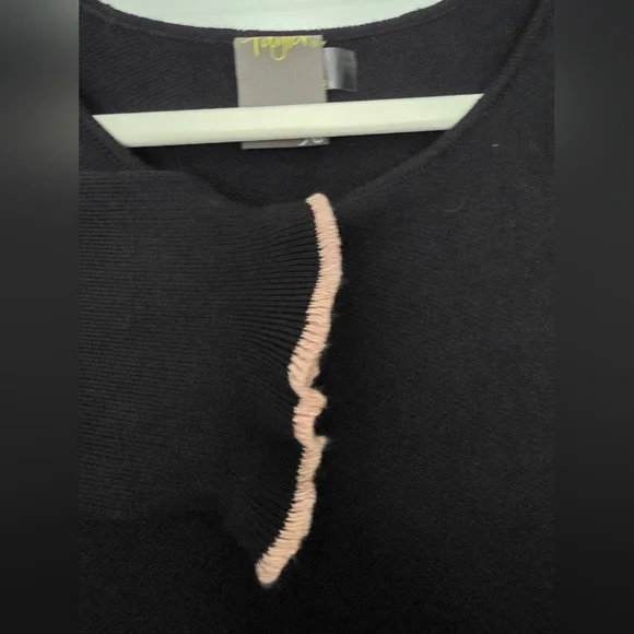 Elegant Black Dress with Rose Gold Accents - Picture 2 of 2